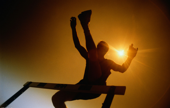 互聯(lián)網(wǎng)金融企業(yè)要活下來(lái)，活得好，須過(guò)四道關(guān)